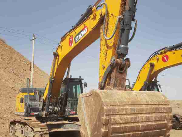 徐工XE600DKMAX履带式挖掘机