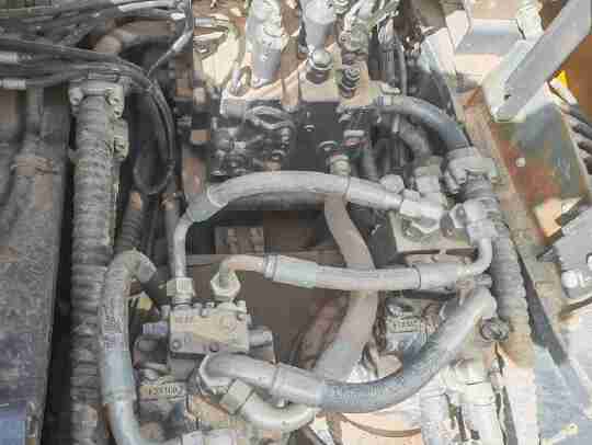 徐工XE600DKMAX履带式挖掘机