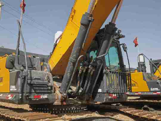 徐工XE600DKMAX履带式挖掘机