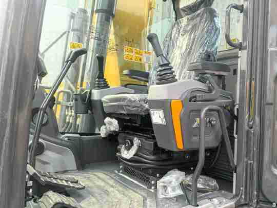 徐工XE200GH履带式挖掘机