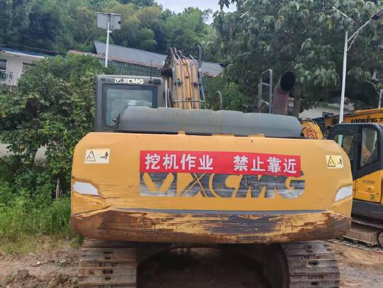 徐工XE200DA履带式挖掘机