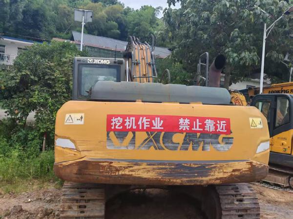 徐工XE200DA履带式挖掘机