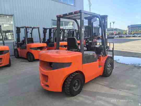 徐工XCB-D35内燃平衡重叉车3.5吨柴油叉车
