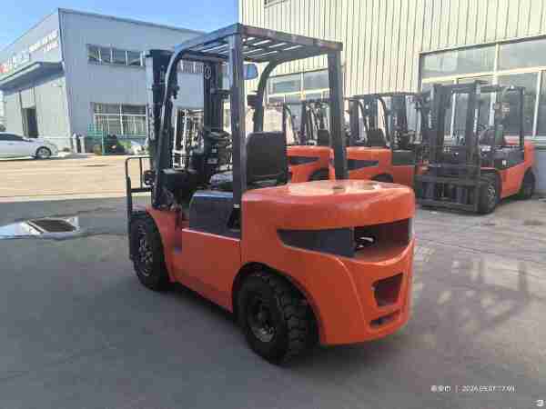 徐工XCB-D35内燃平衡重叉车3.5吨柴油叉车