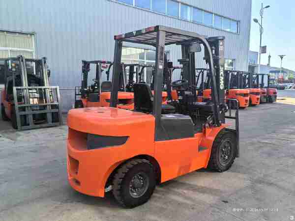 徐工XCB-D35内燃平衡重叉车3.5吨柴油叉车