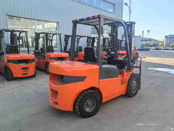 徐工XCB-D35内燃平衡重叉车3.5吨柴油叉车