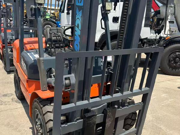 徐工XCB-D35内燃平衡重叉车3.5吨柴油叉车