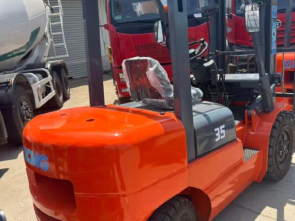 徐工XCB-D35内燃平衡重叉车3.5吨柴油叉车