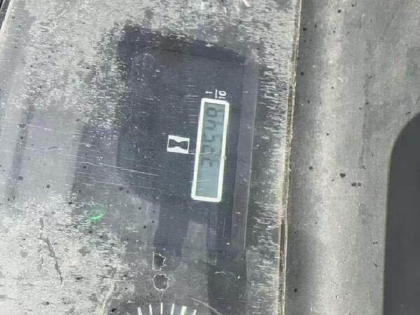 徐工XCB-D35内燃平衡重叉车3.5吨柴油叉车