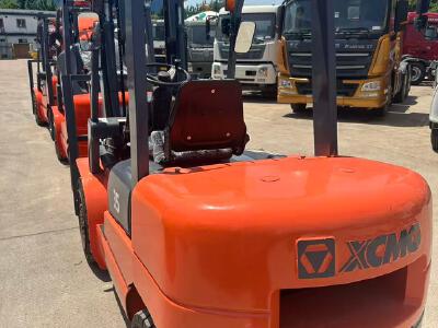 徐工XCB-D35内燃平衡重叉车3.5吨柴油叉车
