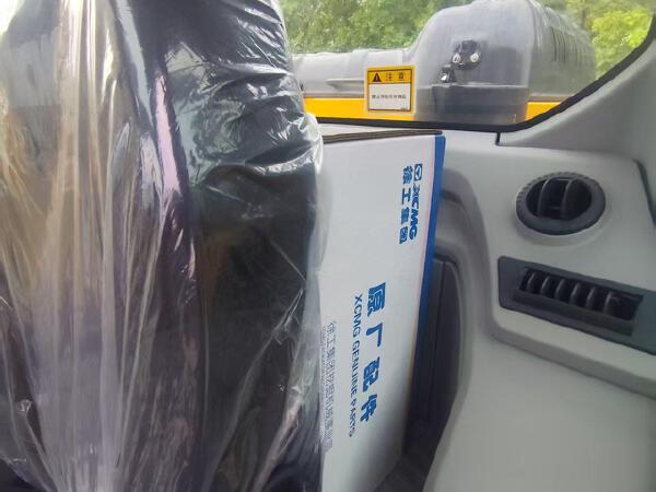 徐工XE215GA履带式挖掘机