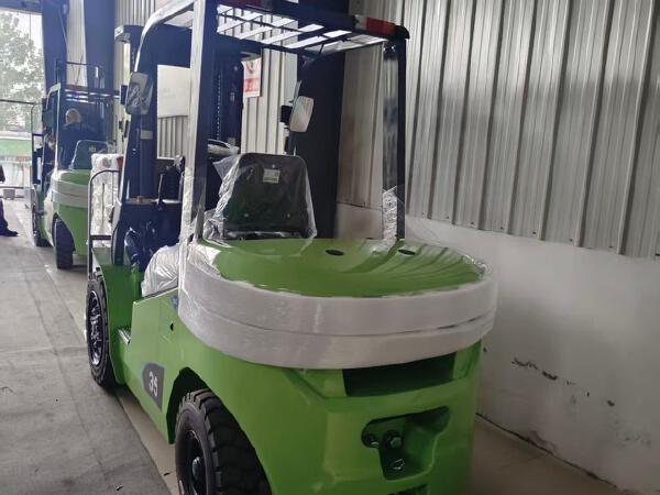 徐工XVB35Z-L3电动平衡重叉车