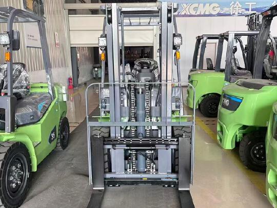 徐工XVB35Z-L3电动平衡重叉车