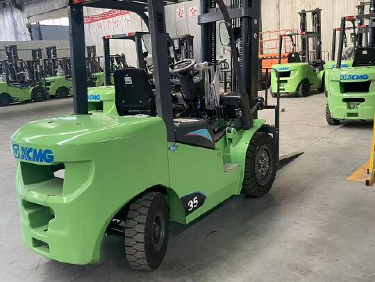 徐工XVB35Z-L3电动平衡重叉车