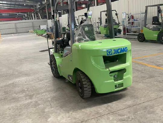 徐工XVB35Z-L3电动平衡重叉车