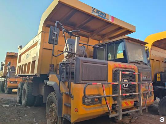 徐工XDR90T宽体车