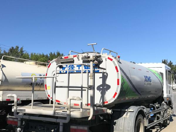 徐工DXA5181GPSD6低压清洗车