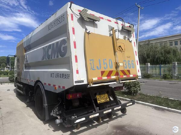 徐工XZJ5183TSLD5扫路车
