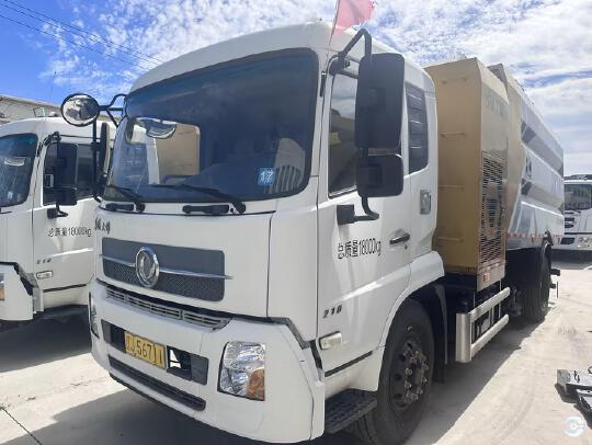 徐工XZJ5183TSLD5扫路车