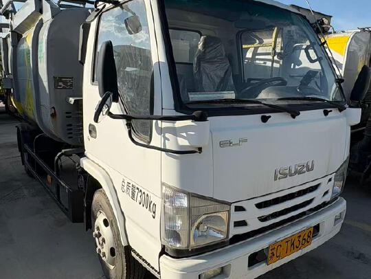 徐工XGH5072ZYSQ6压缩式垃圾车