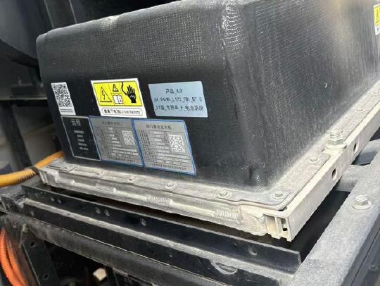 徐工XGH5040TSLYBEV扫路车