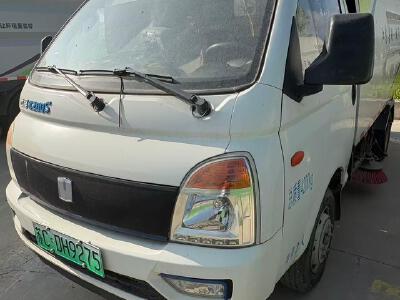 徐工XGH5040TSLYBEV扫路车