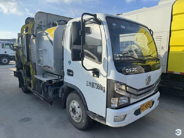 徐工DXA5070TCAD6餐厨垃圾车