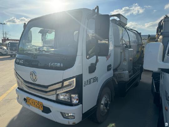 徐工DXA5070TCAD6餐厨垃圾车