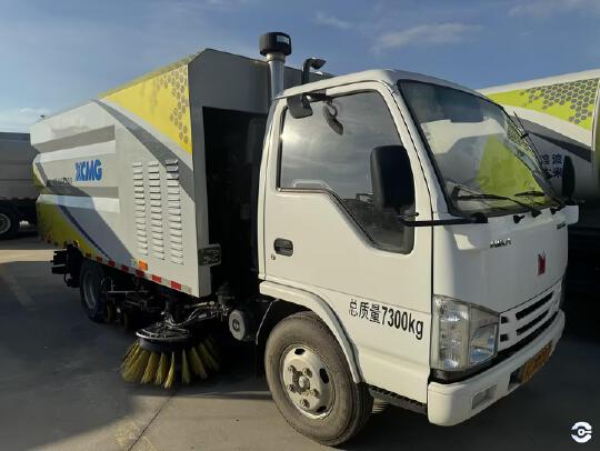 徐工XGH5071TXSQ6洗扫车