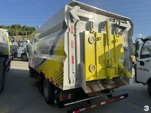 徐工XGH5071TXSQ6洗扫车