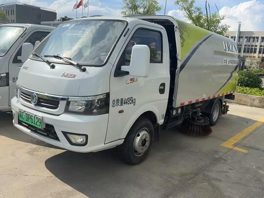 徐工XGH5040TXSDBEV清扫装备