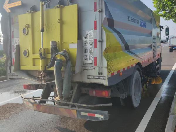 徐工XGH5180TXSD6洗扫车