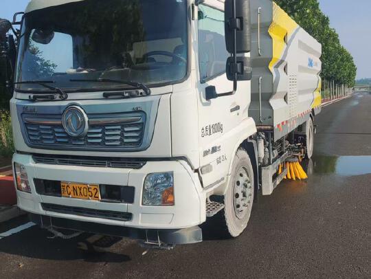 徐工XGH5180TXSD6洗扫车