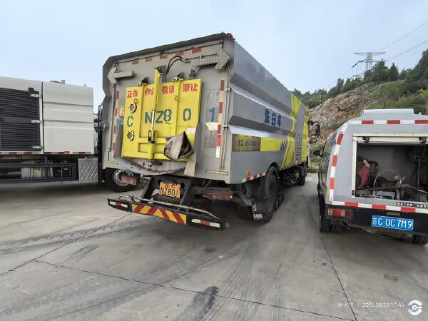 徐工XGH5180TXSD6洗扫车