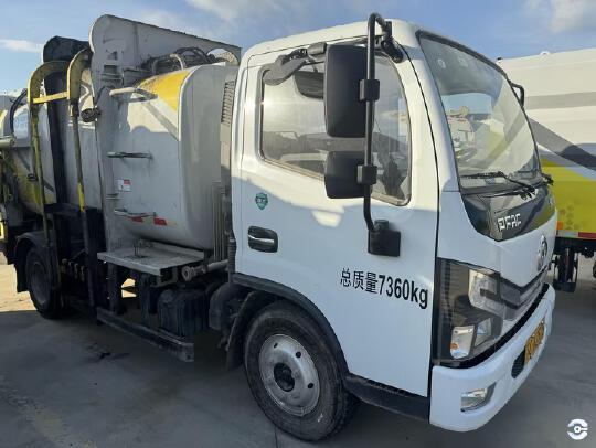 徐工DXA5070TCAD6餐厨垃圾车